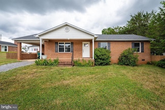 1 Hite Ct, Luray, VA 22835