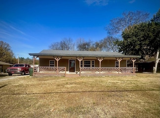 1385 2nd St, Cherokee, AL 35616