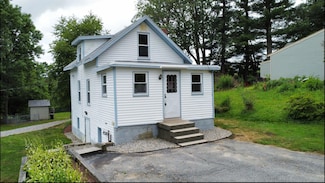46 Crest Ave, Auburn, ME 04210