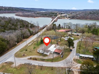 10 Stagecoach Ln, Cape Fair, MO 65624