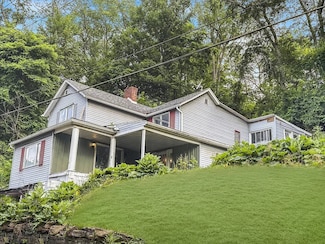 116 Lincoln Ave, Bentleyville, PA 15314