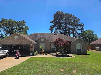 704 Cheryl St, Longview, TX 75604