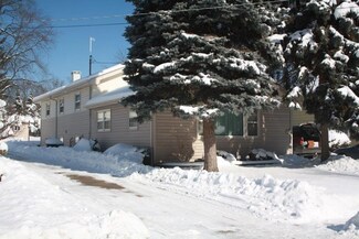 825 Prairie St, Aurora, IL 60506