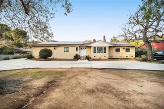 10423 Tuxford St, Sun Valley, CA 91352