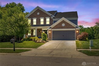 175 Woodstream Dr, Springboro, OH 45066