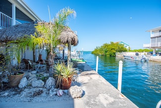 1107 Hawksbill Ln, Summerland Key, FL 33042