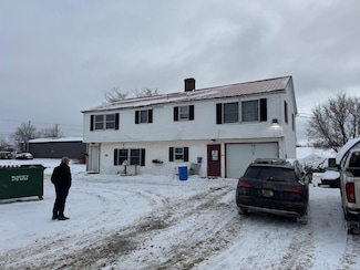 10 Russ St, Caribou, ME 04736
