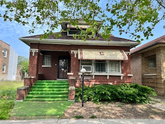 7649 S Luella Ave, Chicago, IL 60649