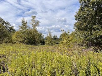 31 Ridgecrest Rd, Lake Peekskill, NY 10537