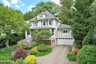 23 W West View Place, Riverside, CT 06878
