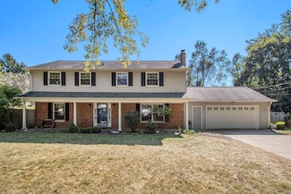 2021 Skyler Dr, Kalamazoo, MI 49008