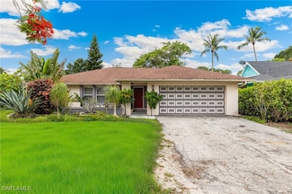 4384 Parrot Ave, Naples, FL 34104