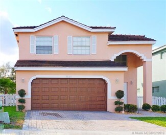 5860 S Sable Cir, Margate, FL 33063