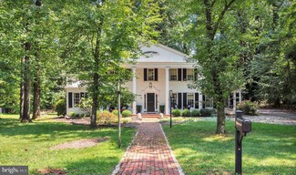 15 N Riding Dr, Cherry Hill, NJ 08003