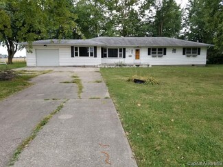 506 W Wright St, Virden, IL 62690