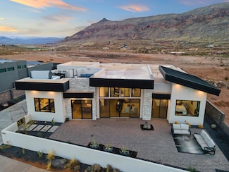 3593 S Cypress Point Rd, Hurricane, UT 84737