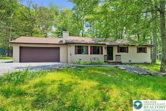 130 Tommys Ln, Pocono Lake, PA 18347
