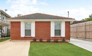 434 39th St, New Orleans, LA 70124