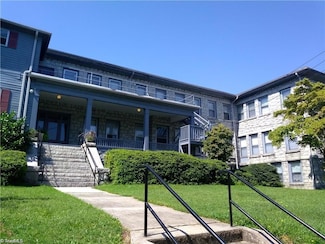 327 Cherry St Unit 13, Mount Airy, NC 27030