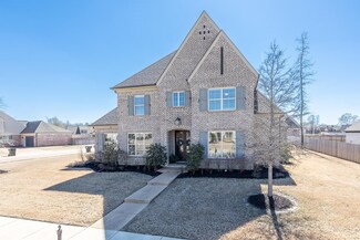 867 Cypress Pond Dr, Collierville, TN 38017