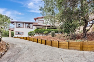 2719 Rancho Cabeza Dr, Santa Rosa, CA 95404