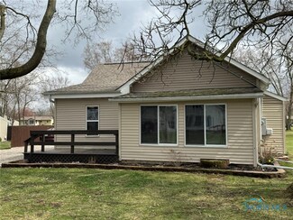 1208 Maplehurst Ave, Montpelier, OH 43543
