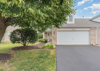 21402 Carlton St, Crest Hill, IL 60403