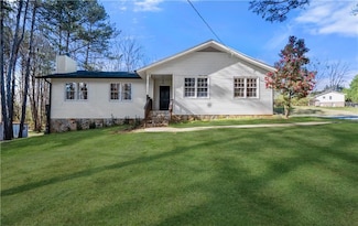 374 Lamancha Ct, Lawrenceville, GA 30044
