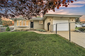 937 Roosevelt Ave, Racine, WI 53406