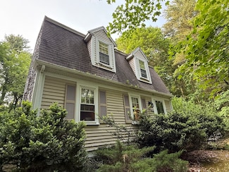 270 Pine St, Marshfield, MA 02050