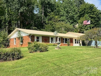 2534 Nix Creek Rd, Marion, NC 28752