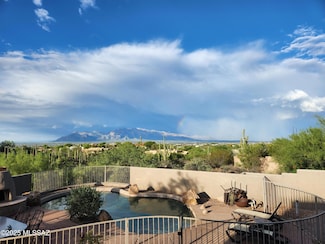 1594 N Desert Trumpet Ct, Tucson, AZ 85745