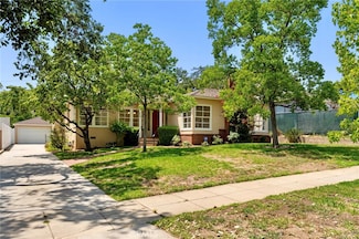 1755 Craig Ave, Altadena, CA 91001
