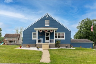 5 Beach St, Richeyville, PA 15358