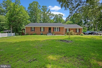 6715 Mckeldin Dr, Suitland, MD 20746