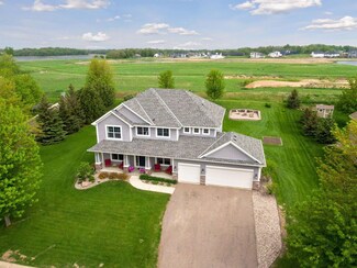 2008 Edgewood Dr NW, Shakopee, MN 55379