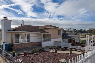 204 Garden Ln, Daly City, CA 94015
