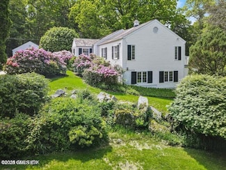 320 Cognewaugh Rd, Cos Cob, CT 06807