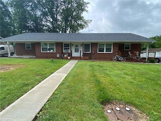 419 Blessing Dr, Dobson, NC 27017