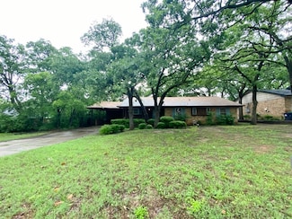 3010 Nottingham Dr, Denton, TX 76209