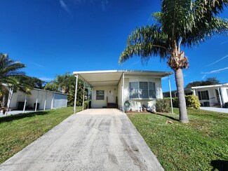 12 San Marino Way, Port St. Lucie, FL 34952