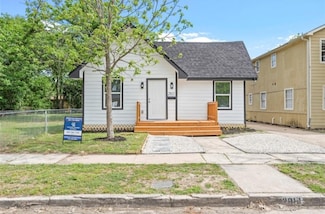 2811 Winbern St, Houston, TX 77004