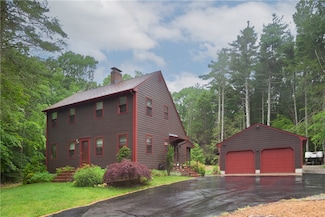 536 Douglas Hook Rd, Chepachet, RI 02814