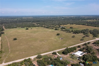 2615 Ykt Slickfield Rd, Yorktown, TX 78164