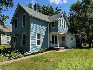 418 4th St N, Hudson, WI 54016