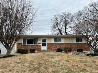 2645 Dove Dr, Florissant, MO 63031