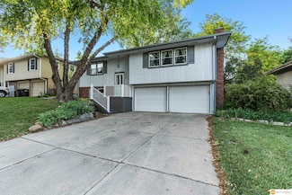 14618 Holmes St, Omaha, NE 68137