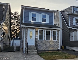 121 Dickinson Ave, Trenton, NJ 08629