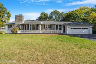 100 Berkley Sq Extension, Schenectady, NY 12302