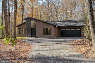 71 Forest Lake Dr, Jim Thorpe, PA 18229